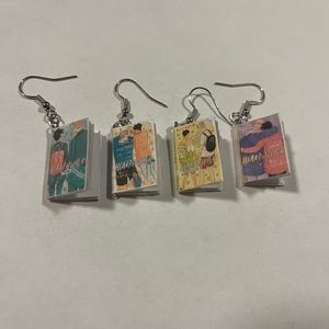 Heartstopper mini book earring set